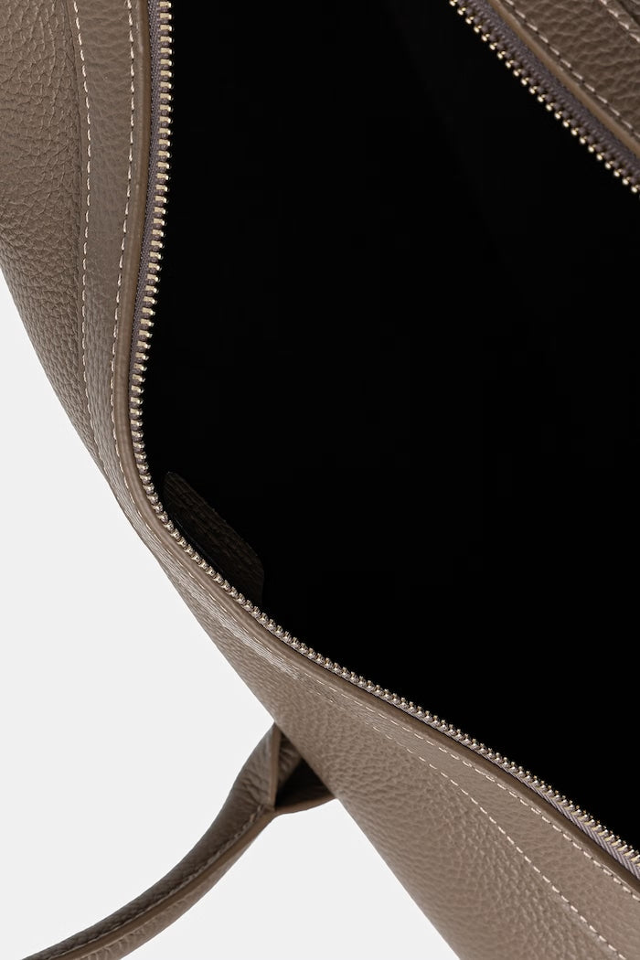 Yuzefi Large Brioche Duffle Shopper Kožená Kabelka Hnědá YUZRS26-HB-LBD-L052