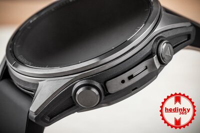 Fenix 8 AMOLED 43 mm Safírové Carbon Gray DLC Titanium Pánské Hodinky