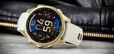 Garmin Fenix 8 AMOLED 43 mm Safírové Soft Gold Nerezová Ocel Fog Gray Silikonový Řemínek Unisex Hodinky