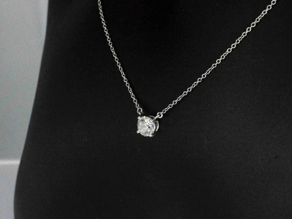Tiffany & Co. Solitérní Náhrdelník z Platiny s Diamantem 0,60 ct