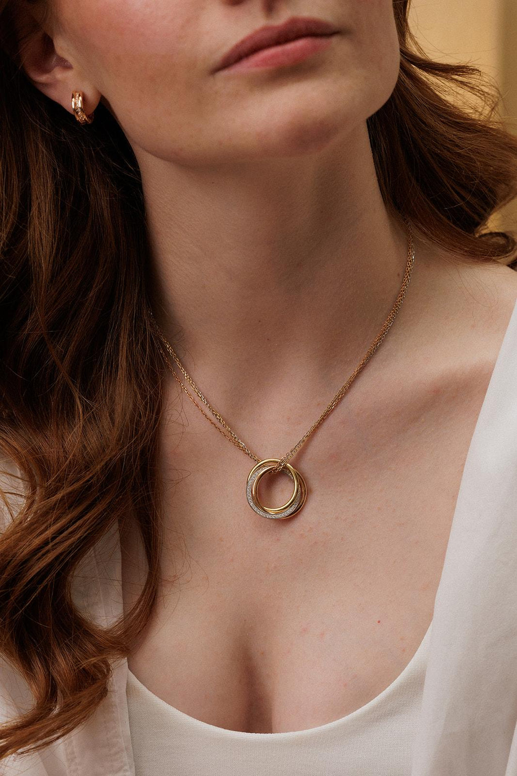 Cartier Trinity Náhrdelník z Trojbarevného Zlata s Diamanty