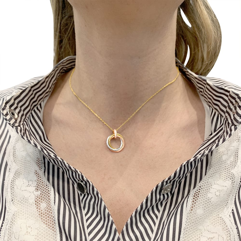 Cartier Trinity Náhrdelník z Trojbarevného Zlata s Diamanty
