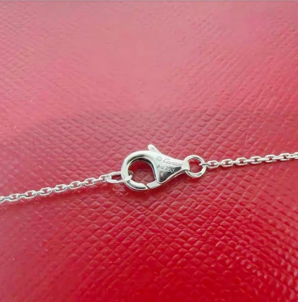 Cartier Panthère Náhrdelník z Bílého Zlata s Diamanty a Smaragdy