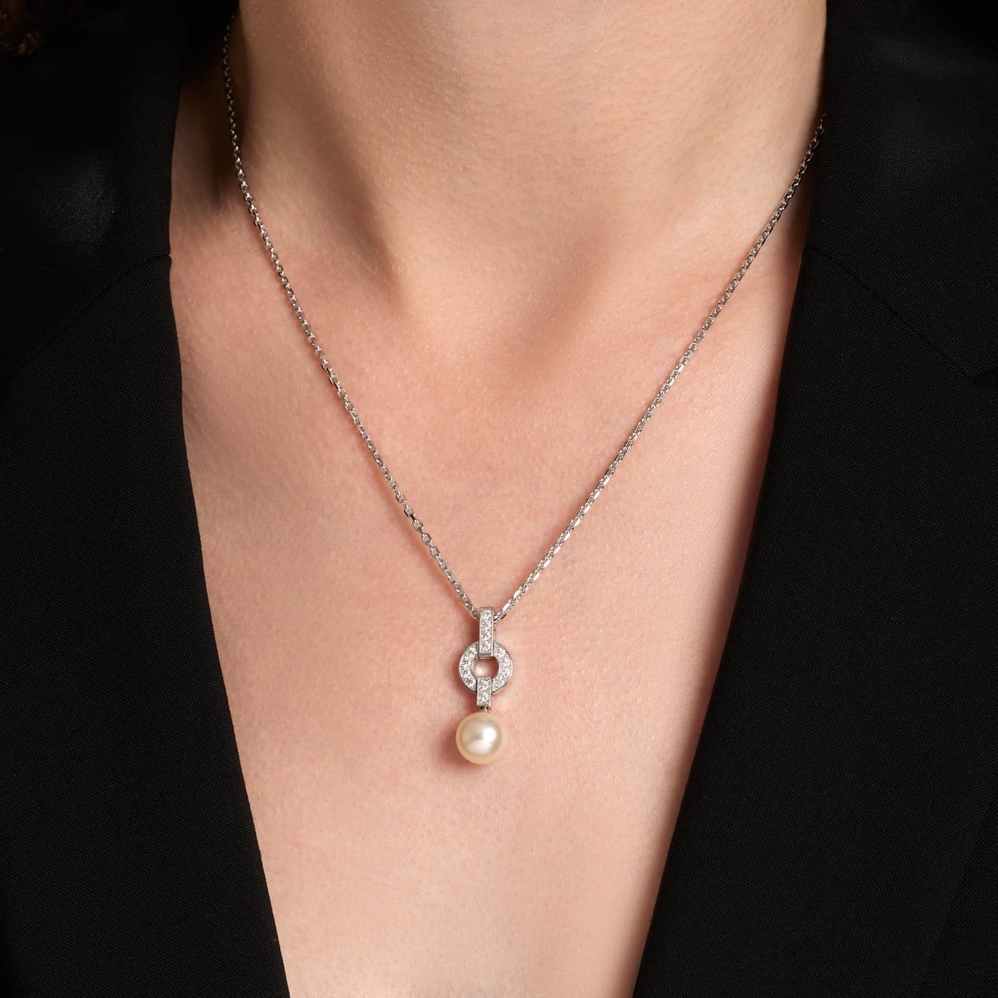 Cartier Himalia Náhrdelník z Bílého Zlata s Perlou a Diamanty
