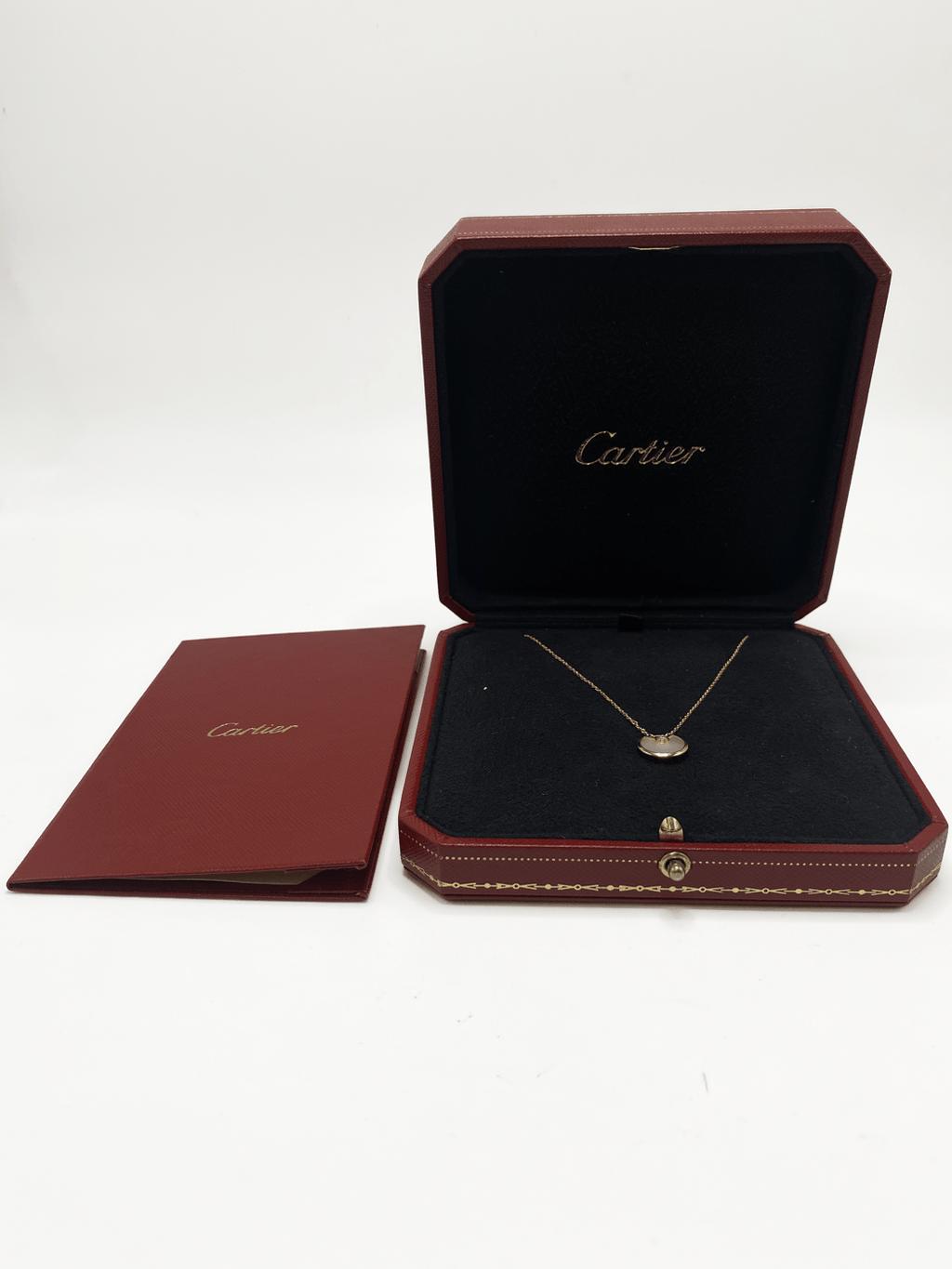 Cartier Amulette Náhrdelník z 18karátového Zlata s Diamantem a Perletí