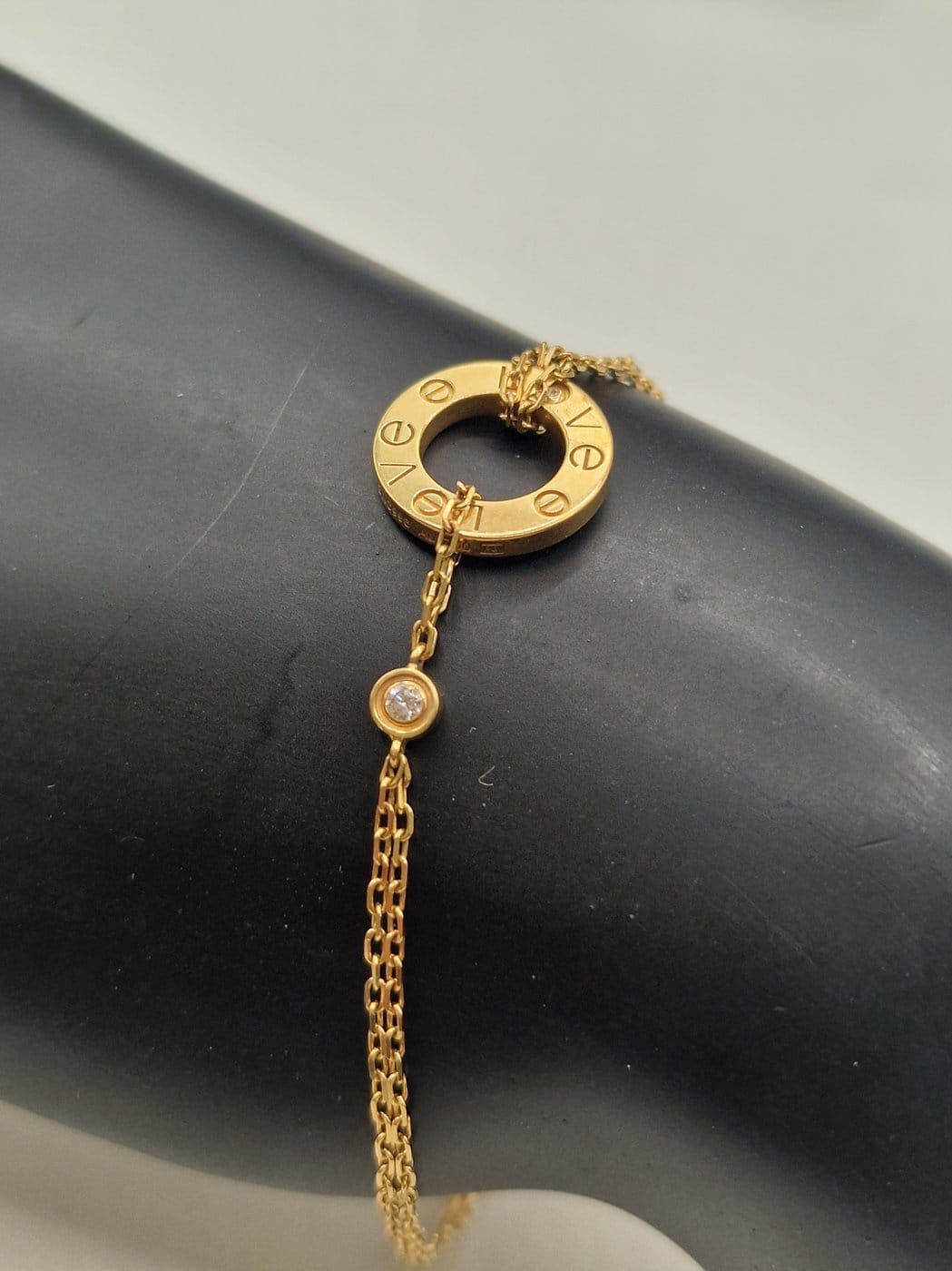 Cartier Love Náramek ze Žlutého Zlata s Diamanty